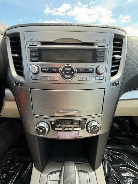 Used 2011 Subaru Legacy 2.5i Premium w/ All-Weather Pkg image 16