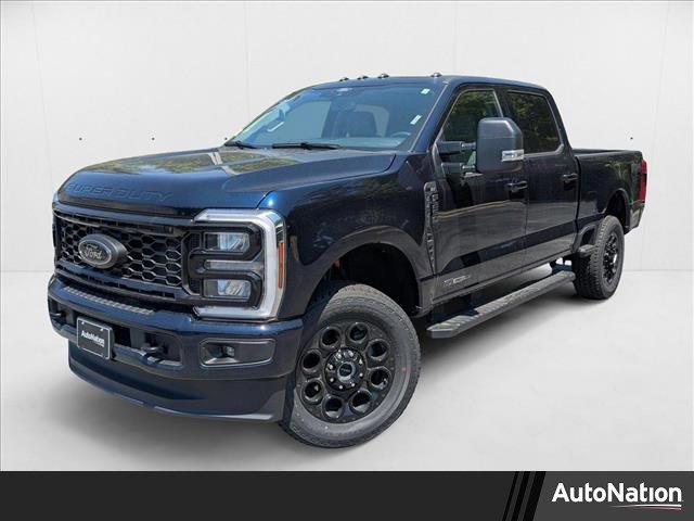 New 2025 Ford F250 XLT w/ Black Appearance Package