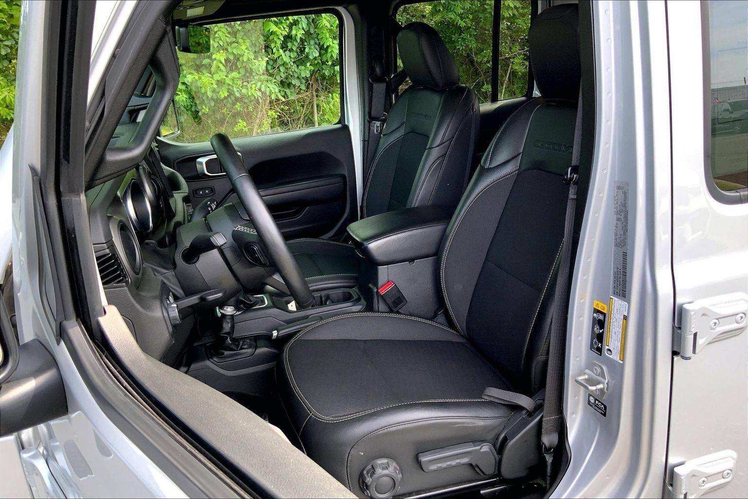 Certified 2023 Jeep Gladiator Sport AWD/4WD image 7