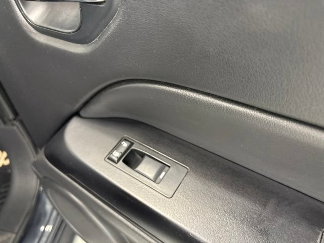 Used 2014 Jeep Patriot Sport w/ Power Value Group AWD/4WD image 21