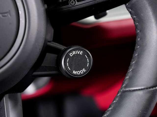 Used 2025 Porsche Cayenne image 16