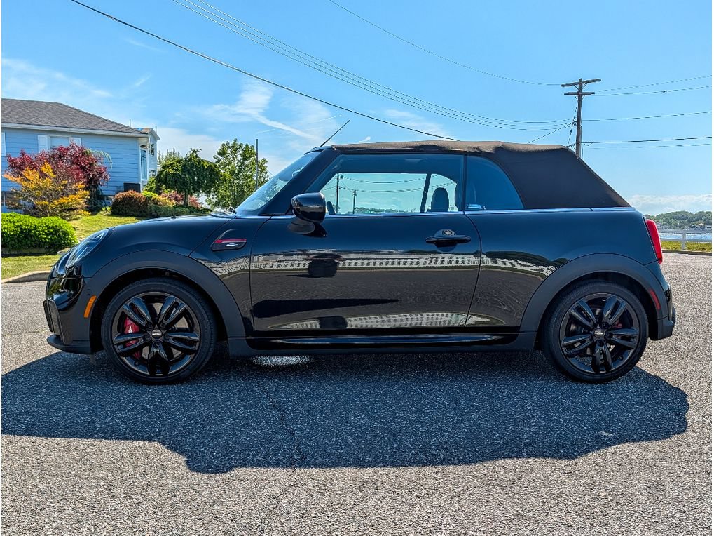 Used 2023 MINI Cooper John Cooper Works w/ Driver Assistance Package FWD image 16