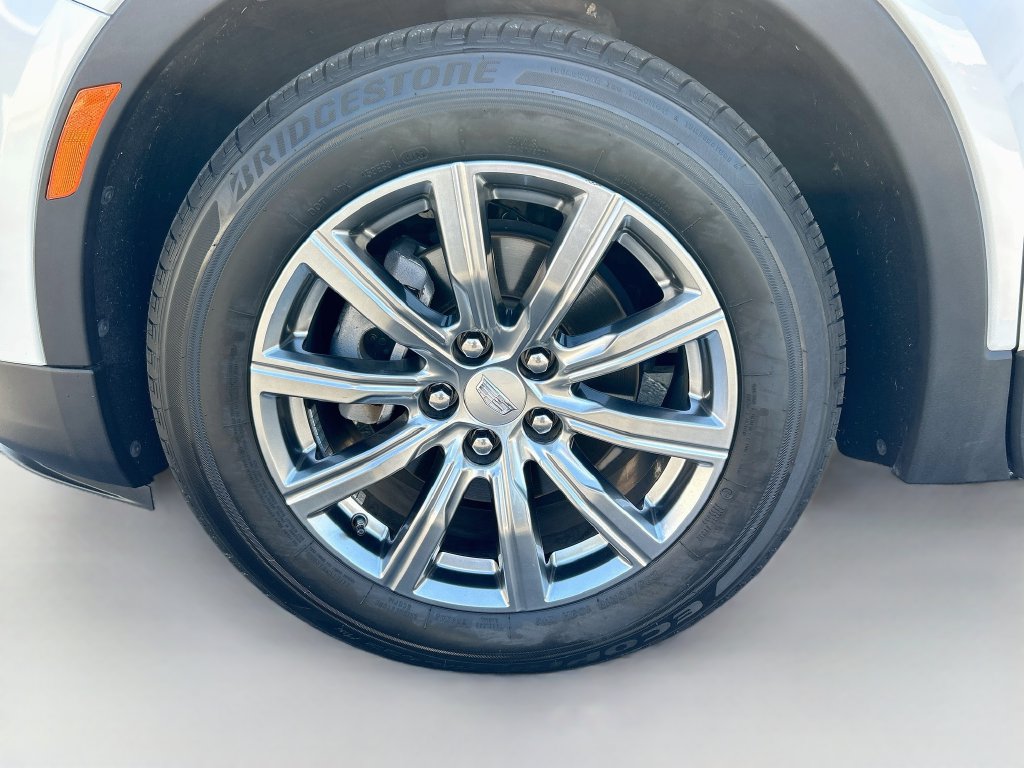 Used 2019 Cadillac XT4 Premium Luxury w/ Technology Package AWD/4WD image 31