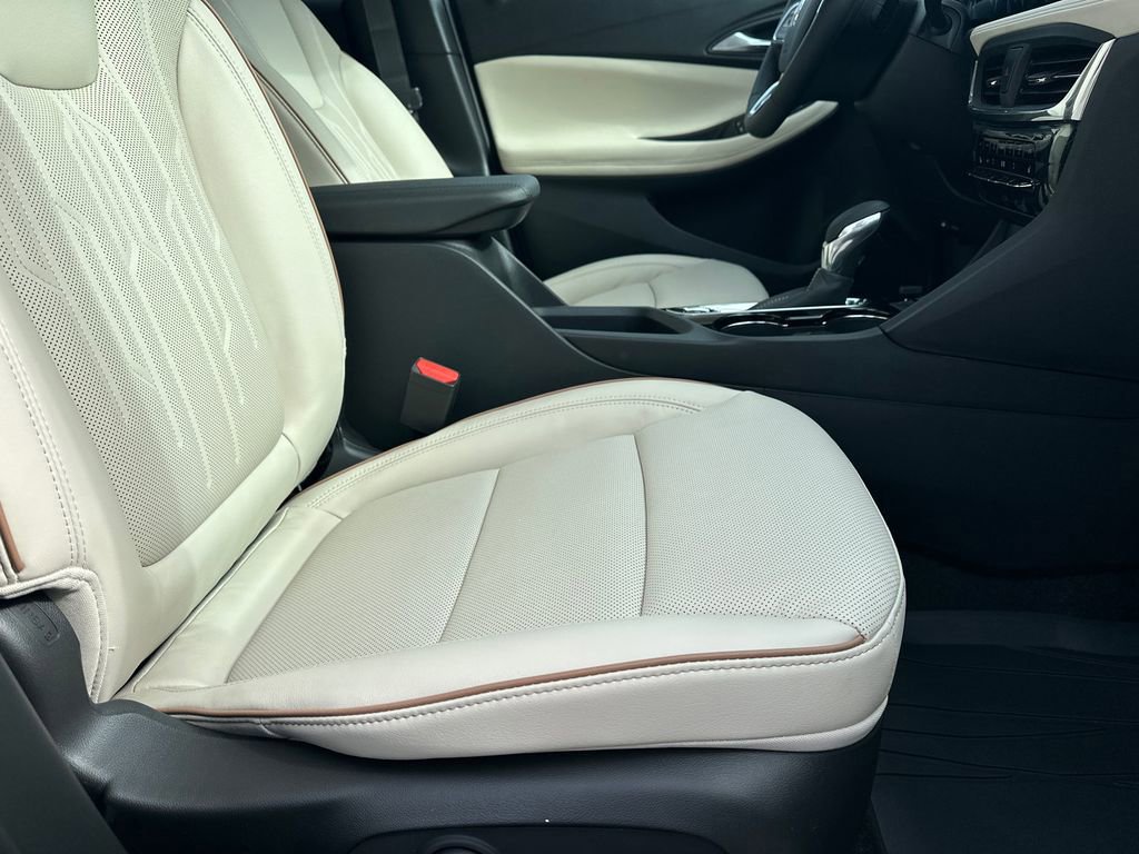 New 2026 Buick Encore GX Avenir w/ Avenir Convenience Package FWD image 14