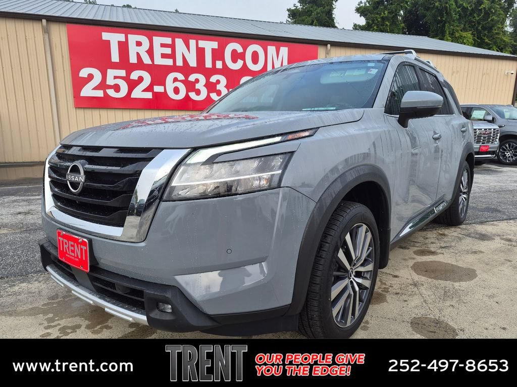Used 2022 Nissan Pathfinder Platinum w/ Cargo Package