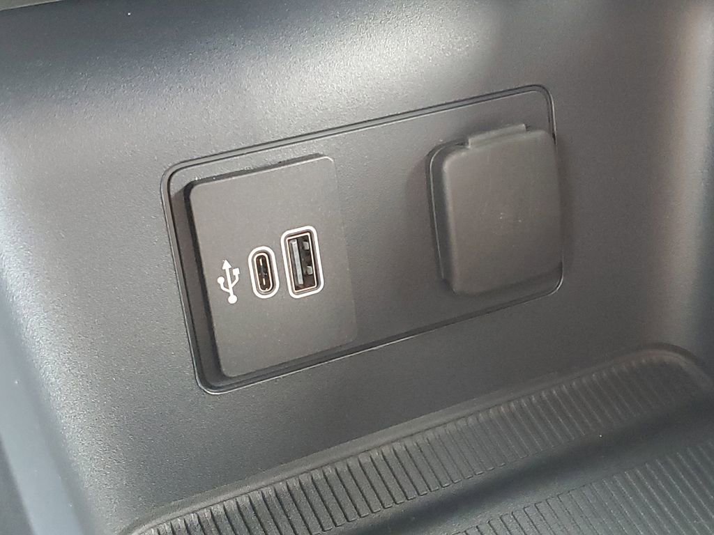 New 2026 Ford Explorer ST-Line AWD/4WD image 19