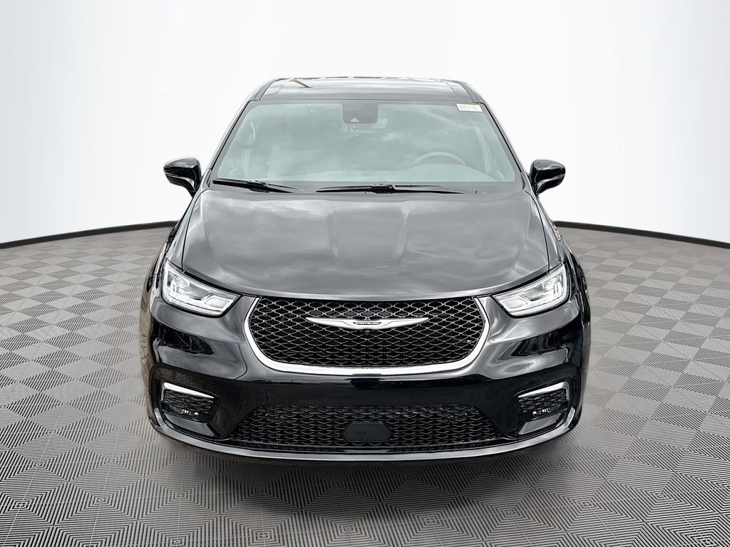 New 2026 Chrysler Pacifica Select FWD image 2