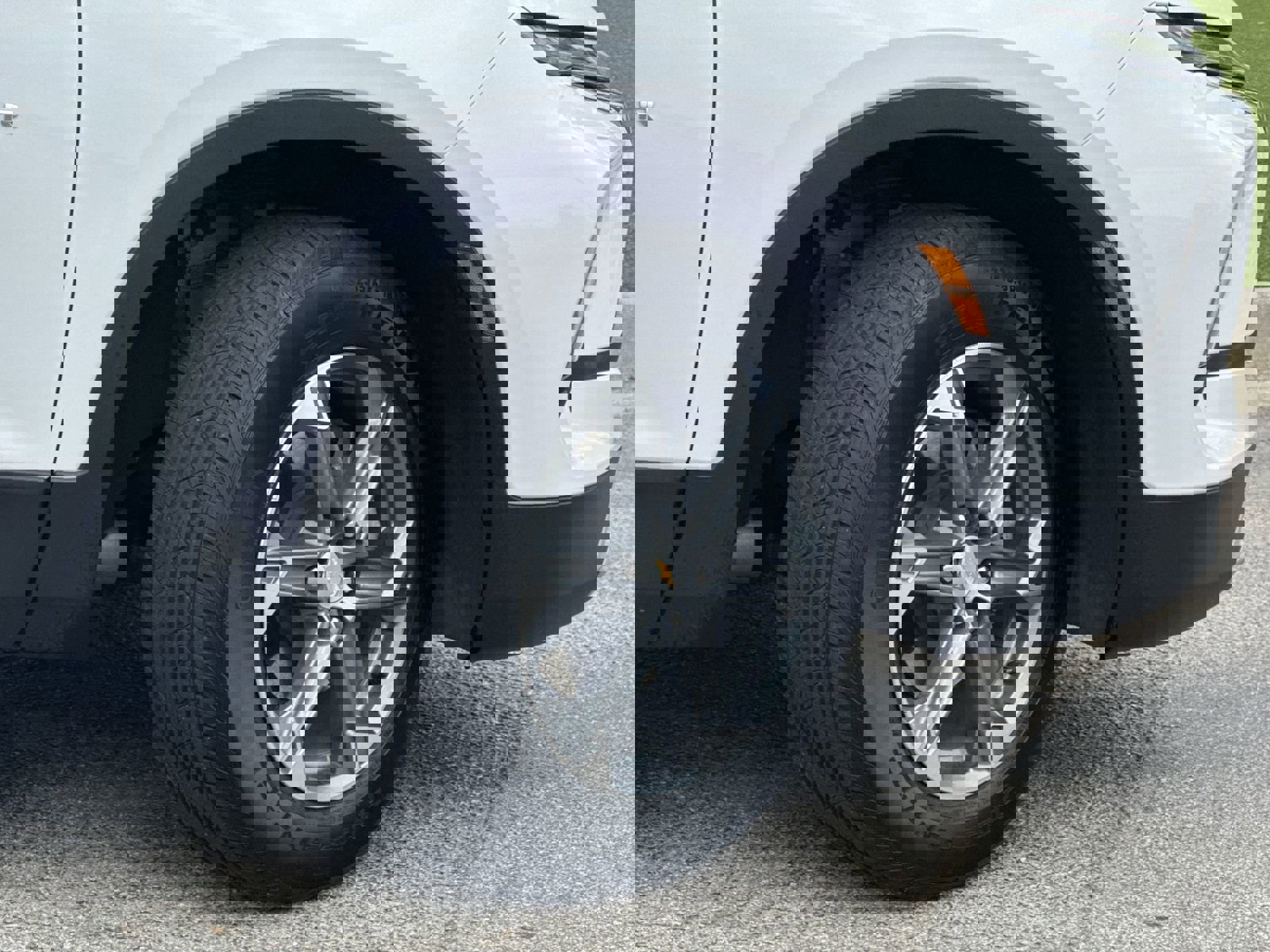 Used 2024 Chevrolet Blazer LT w/ Convenience Package image 12