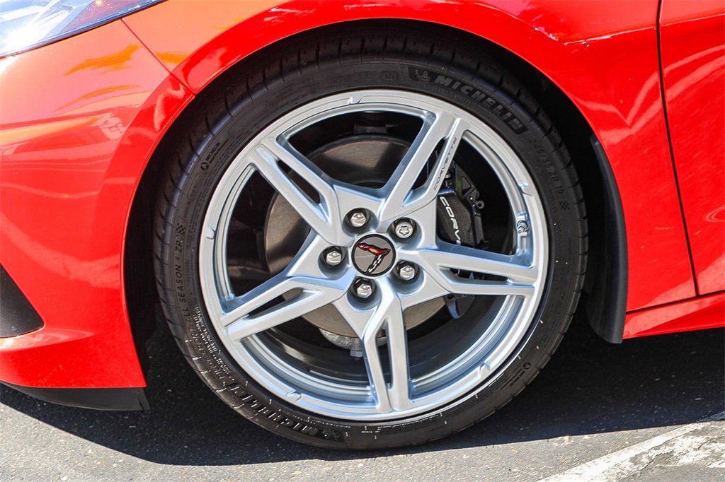 Used 2022 Chevrolet Corvette Stingray Convertible w/ 1LT image 9
