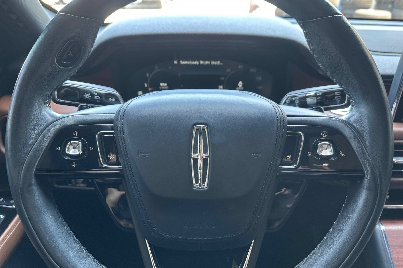 Used 2023 Lincoln Aviator Reserve w/ Equipment Group 201A RWD image 25