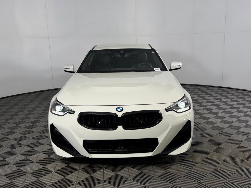 Used 2024 BMW 230i Coupe w/ Convenience Package RWD image 11