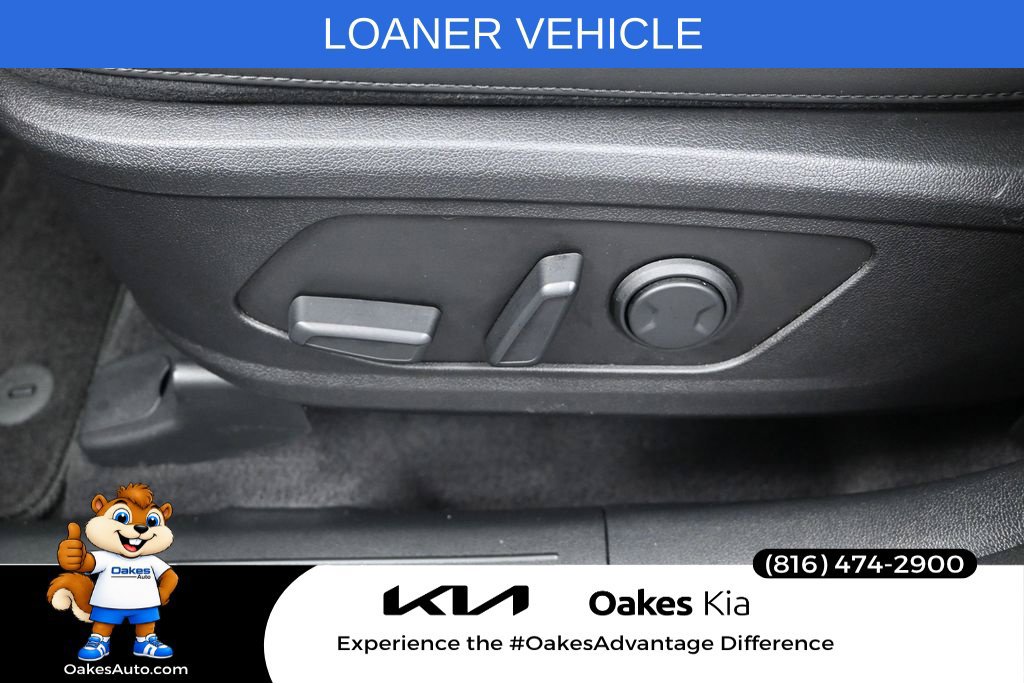 Certified 2026 Kia Sorento S w/ S Panoramic Sunroof Package FWD image 11