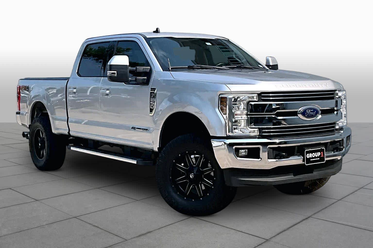 Used 2019 Ford F250 Lariat w/ Lariat Value Package AWD/4WD image 2