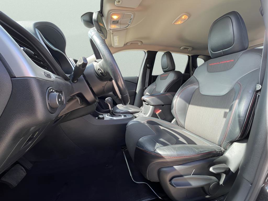 Used 2016 Jeep Cherokee Trailhawk w/ Trailer Tow Group image 24