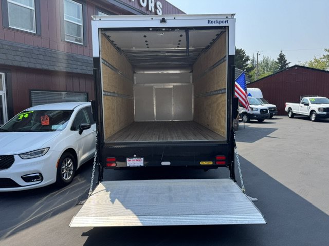 Used 2024 Ford E-450 and Econoline 450 Super Duty w/ Power Windows & Locks Group RWD image 3