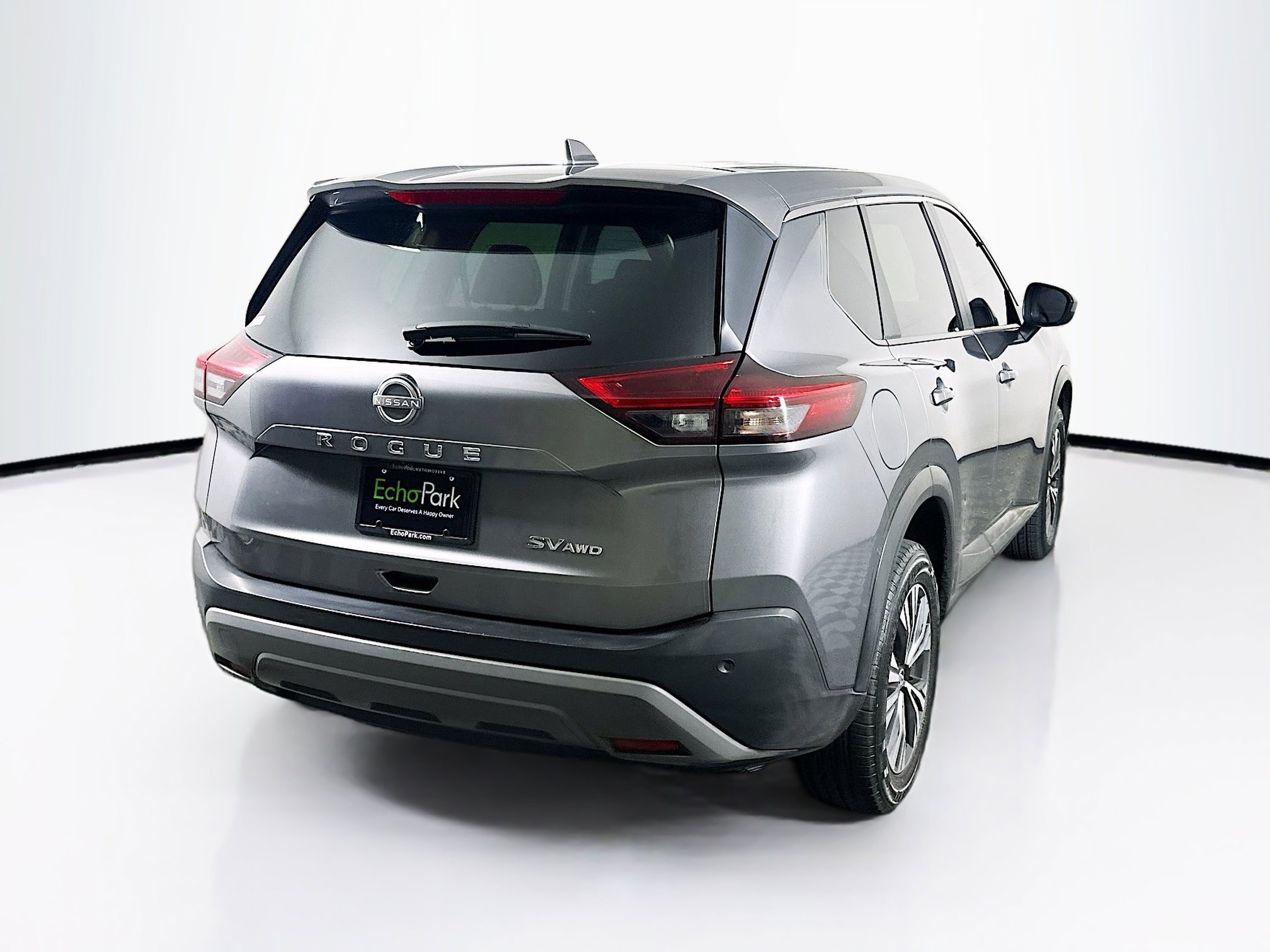 Used 2023 Nissan Rogue SV image 9