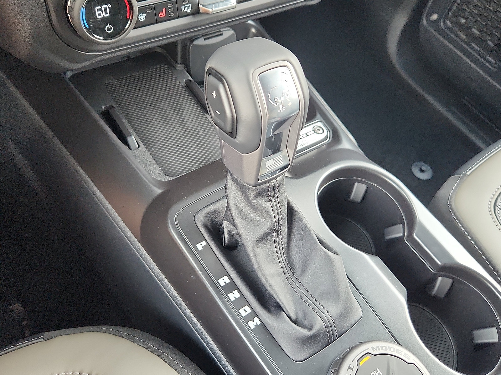 New 2026 Ford Bronco Outer Banks AWD/4WD image 10