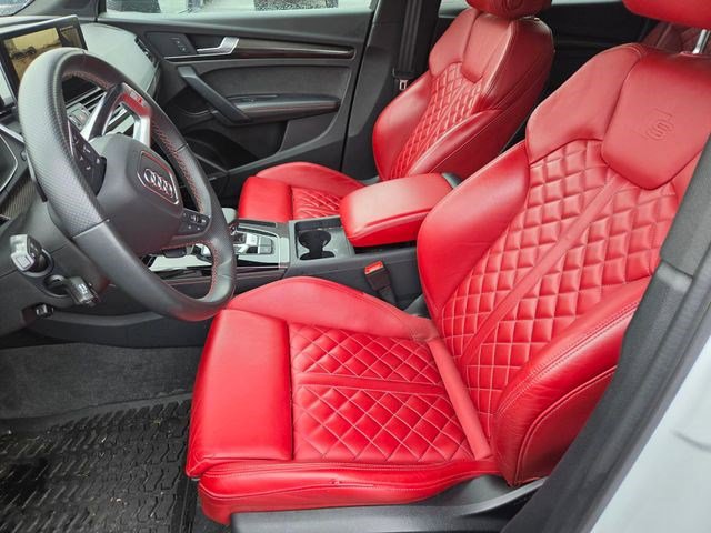 Used 2024 Audi SQ5 Premium Plus w/ Premium Plus Package image 2