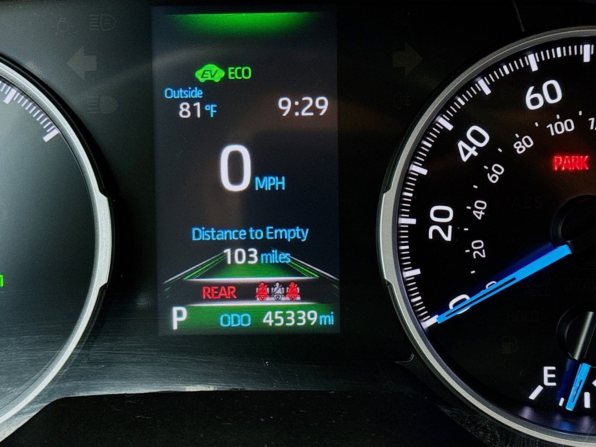 Used 2020 Toyota RAV4 LE AWD/4WD image 8