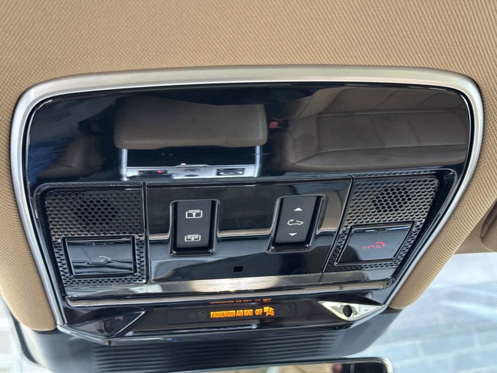 Used 2023 Land Rover Range Rover SE AWD/4WD image 23