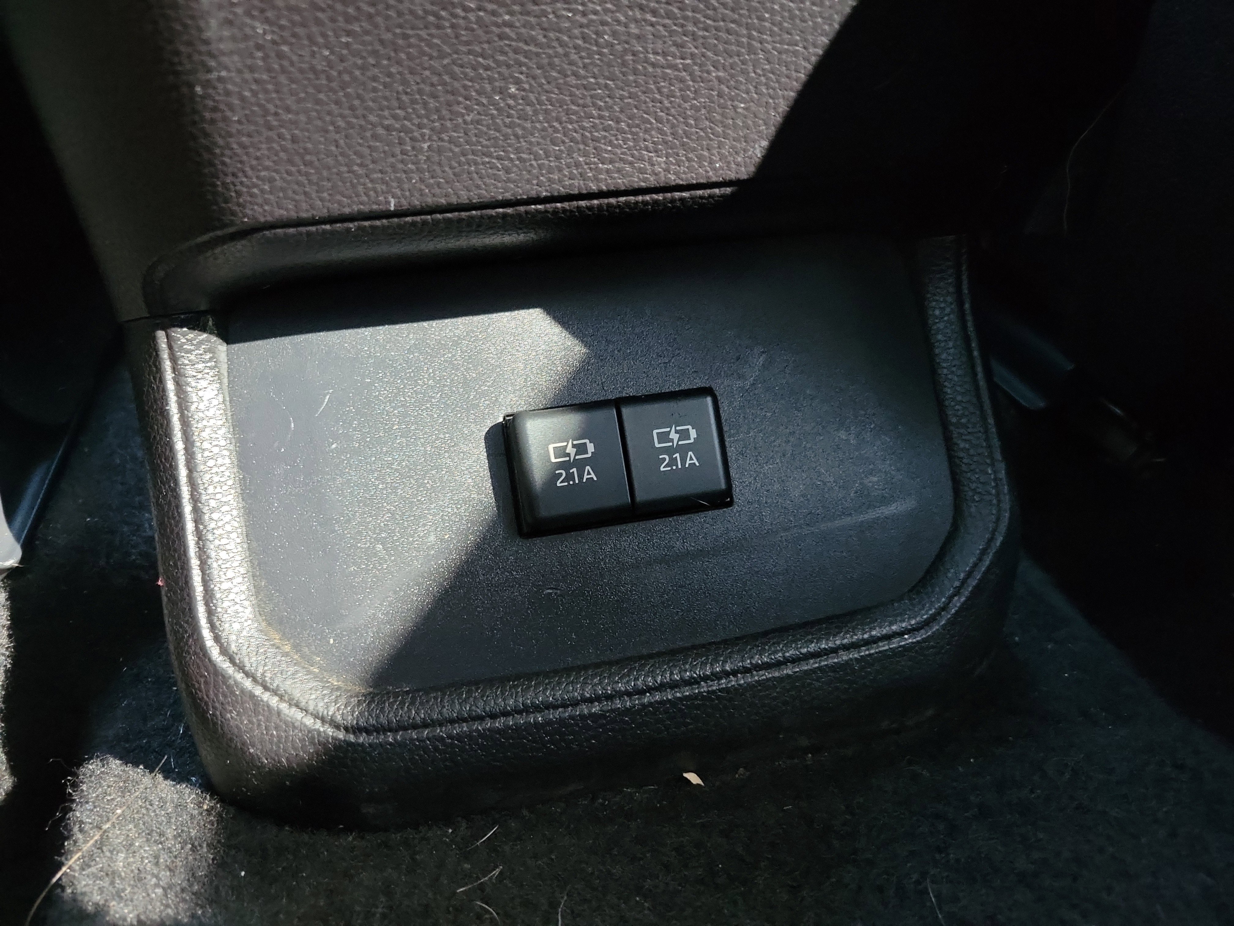 Used 2021 Toyota Highlander XLE image 15