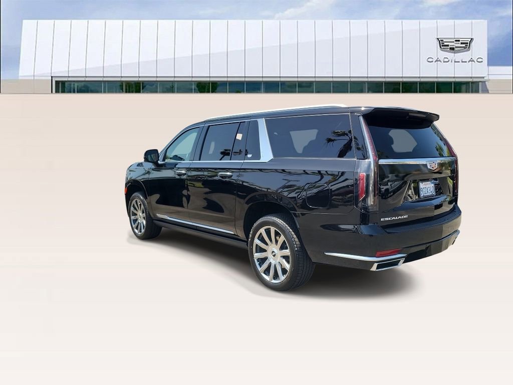 Certified 2023 Cadillac Escalade ESV Premium Luxury Platinum AWD/4WD image 6