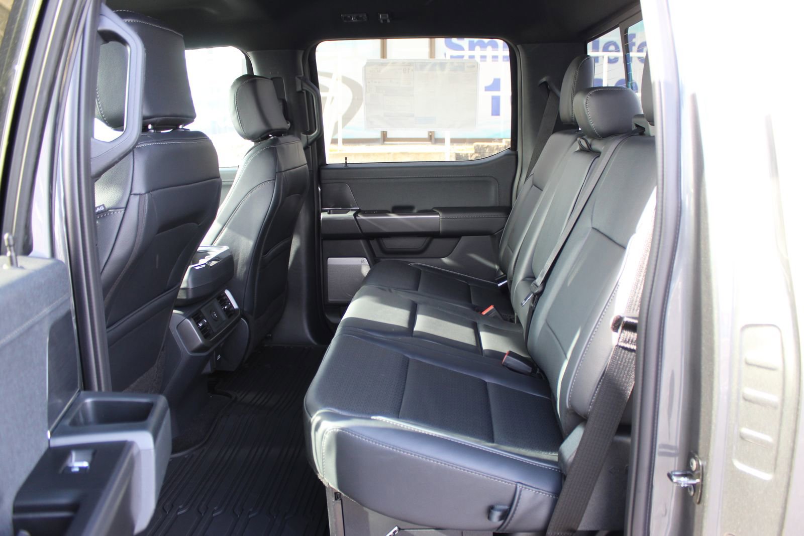 New 2025 Ford F150 Lariat w/ Equipment Group 501A Mid image 24