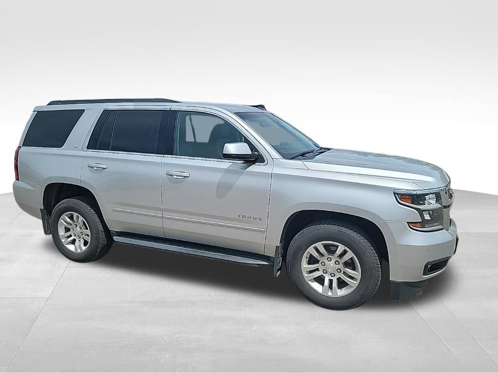 Used 2015 Chevrolet Tahoe LT w/ Luxury Package AWD/4WD image 2