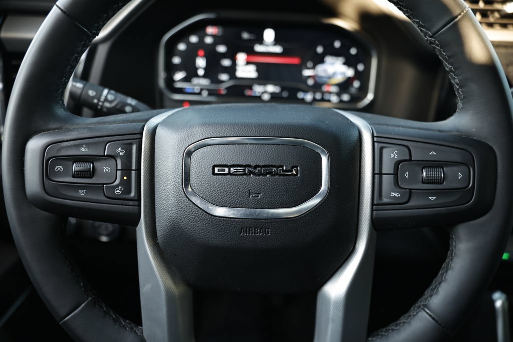 Used 2025 GMC Sierra 3500 Denali w/ Denali Reserve Package AWD/4WD image 14