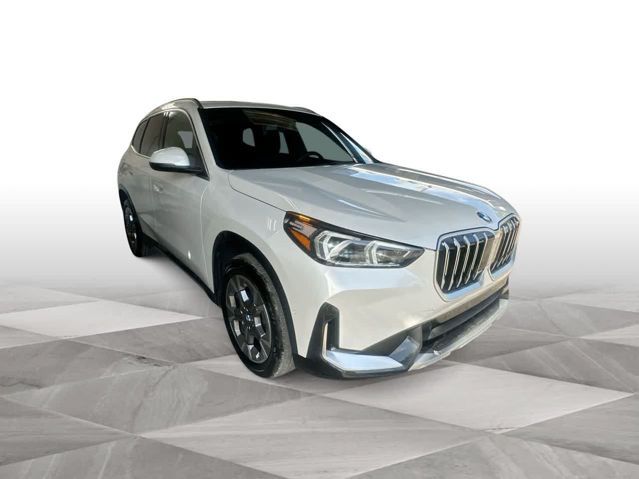 Used 2026 BMW X1 xDrive28i AWD/4WD image 2
