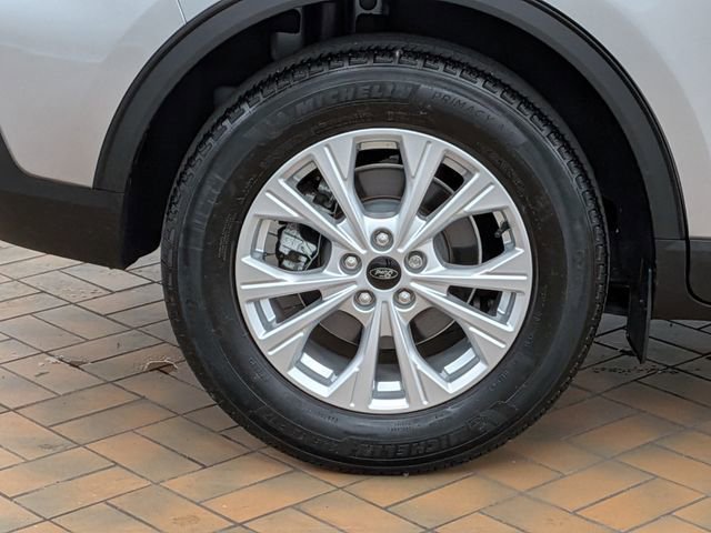 Certified 2023 Ford Escape Active w/ Cold Weather Package FWD image 9