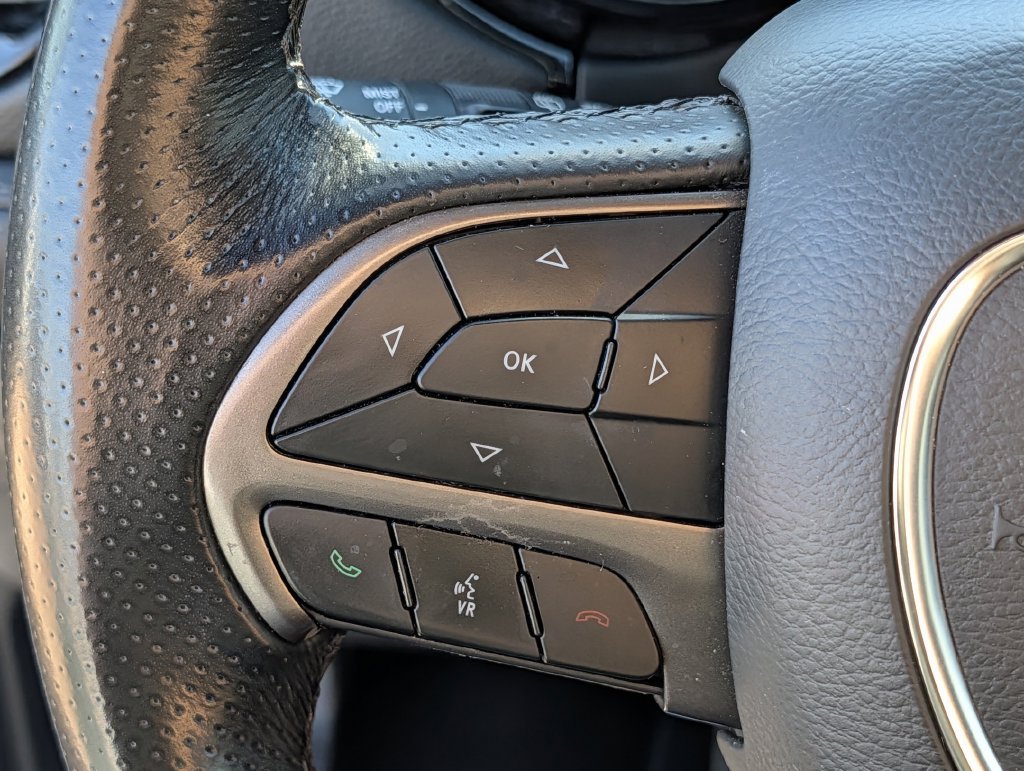 Used 2024 Dodge Durango SXT w/ 3rd Row Seating Group AWD/4WD image 19