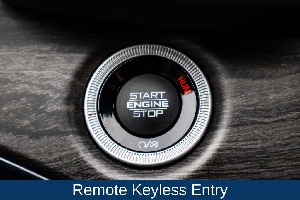 Used 2022 Jeep Grand Cherokee L Overland w/ Advanced Protech Group III image 25