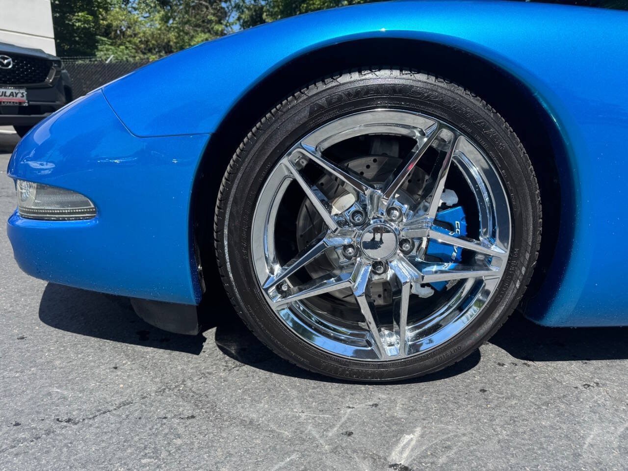 Used 2000 Chevrolet Corvette Coupe w/ Performance Handling Pkg RWD image 15