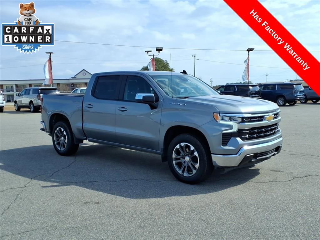 Used 2025 Chevrolet Silverado 1500 LT image 7