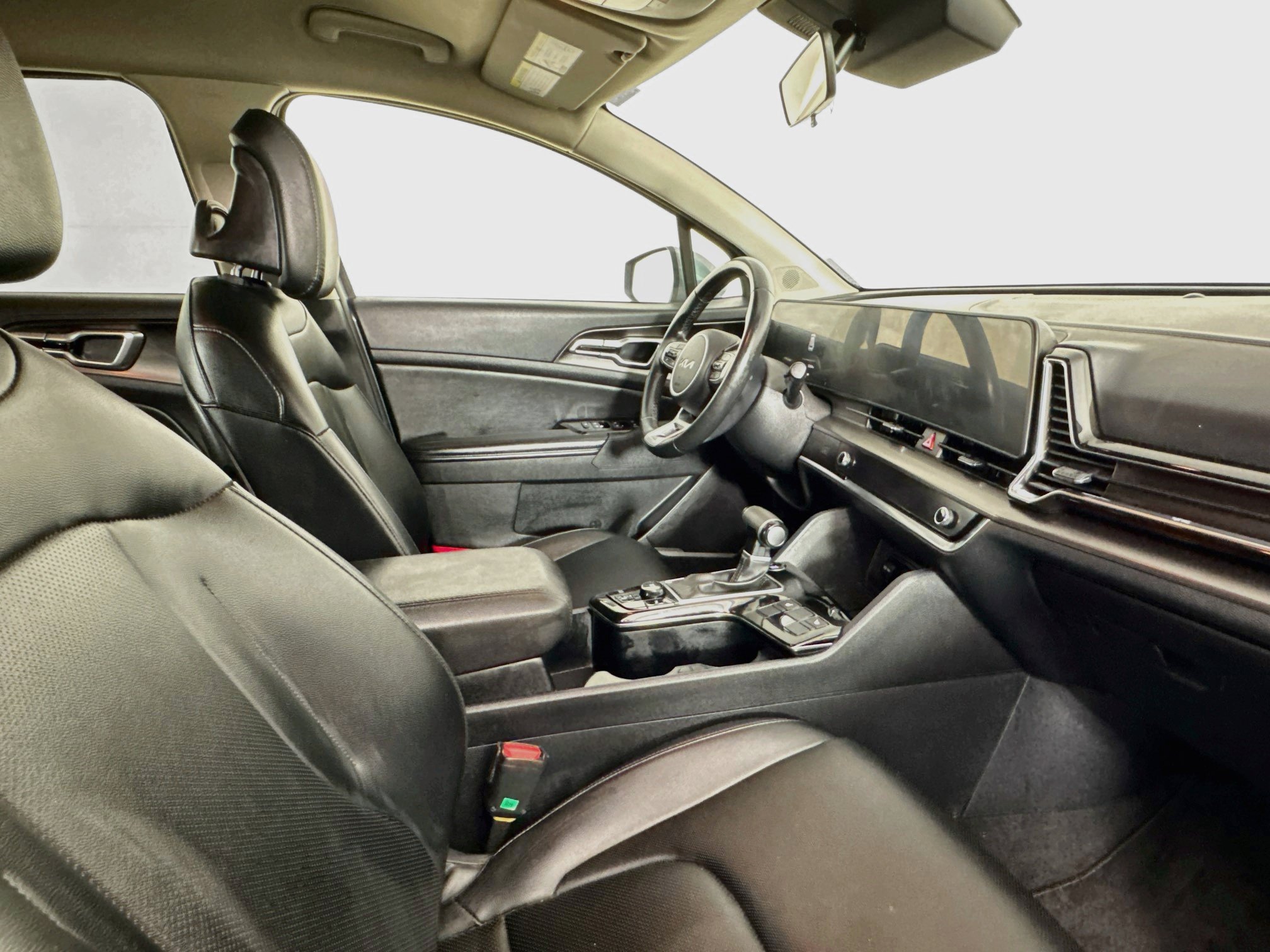 Used 2024 Kia Sportage EX FWD image 47