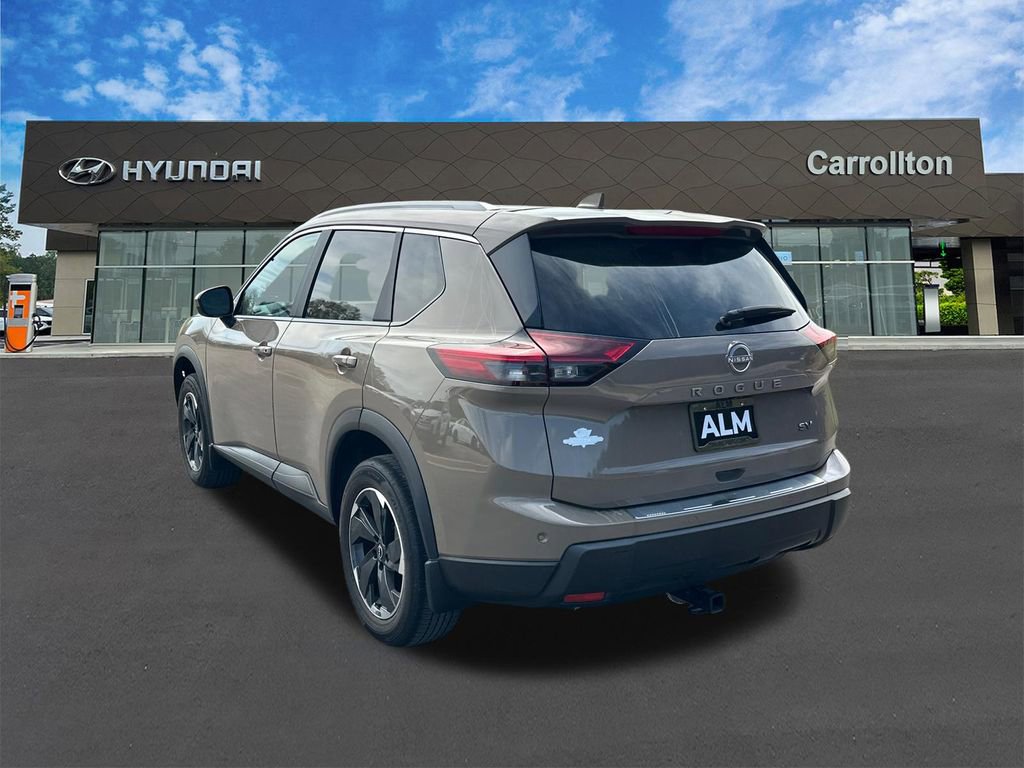 Used 2024 Nissan Rogue SV w/ SV Premium Package image 6