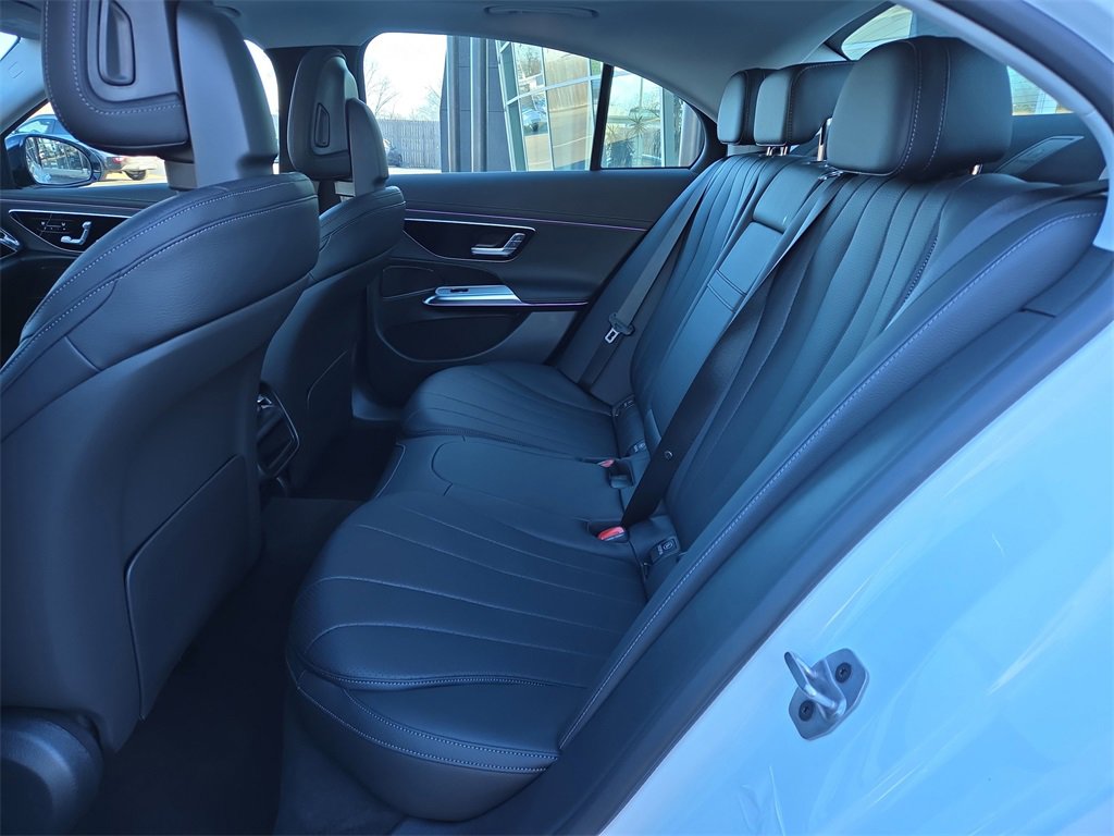 New 2026 Mercedes-Benz E 350 4MATIC Sedan image 12