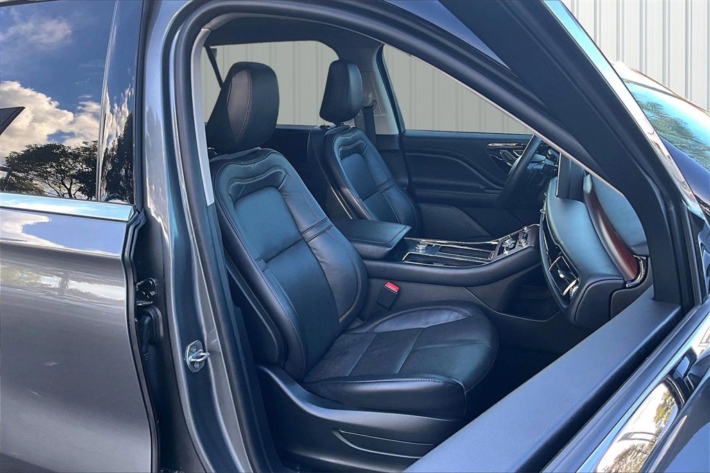Used 2024 Lincoln Aviator Reserve image 17