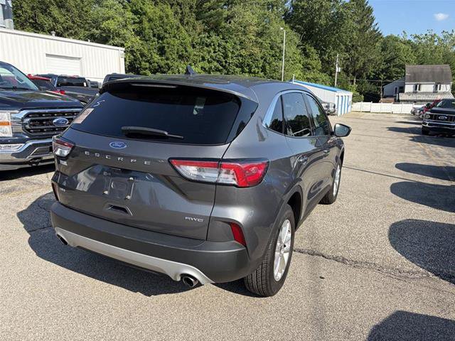 Certified 2022 Ford Escape SE w/ Convenience Package AWD/4WD image 3