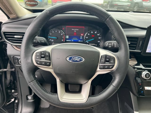 Used 2023 Ford Explorer Limited AWD/4WD image 16