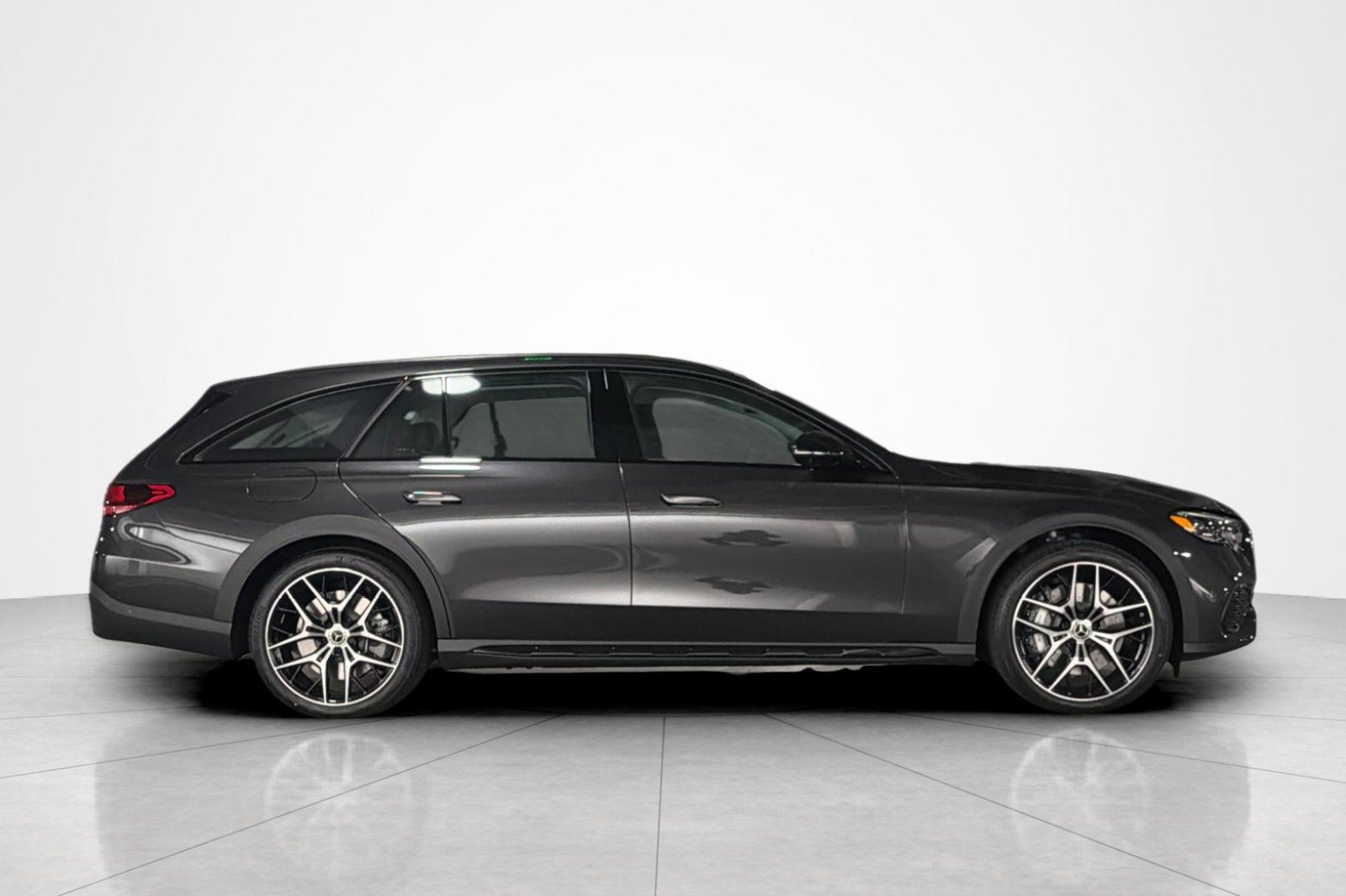New 2027 Mercedes-Benz E 450 4MATIC All-Terrain Wagon image 6