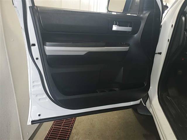 Used 2019 Toyota Tundra SR5 w/ SR5 Upgrade Package RWD image 3