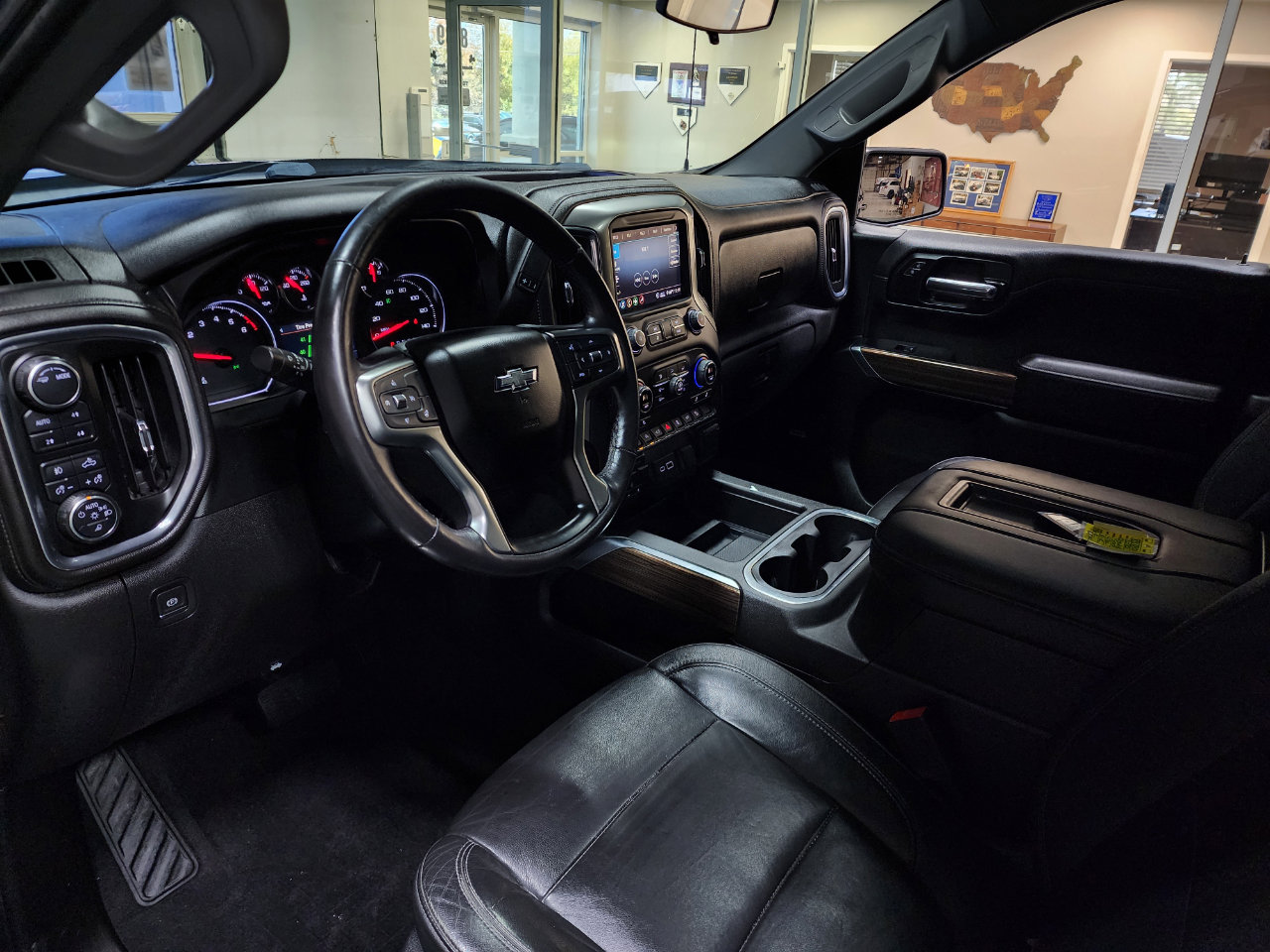 Used 2020 Chevrolet Silverado 1500 LT Trail Boss image 16