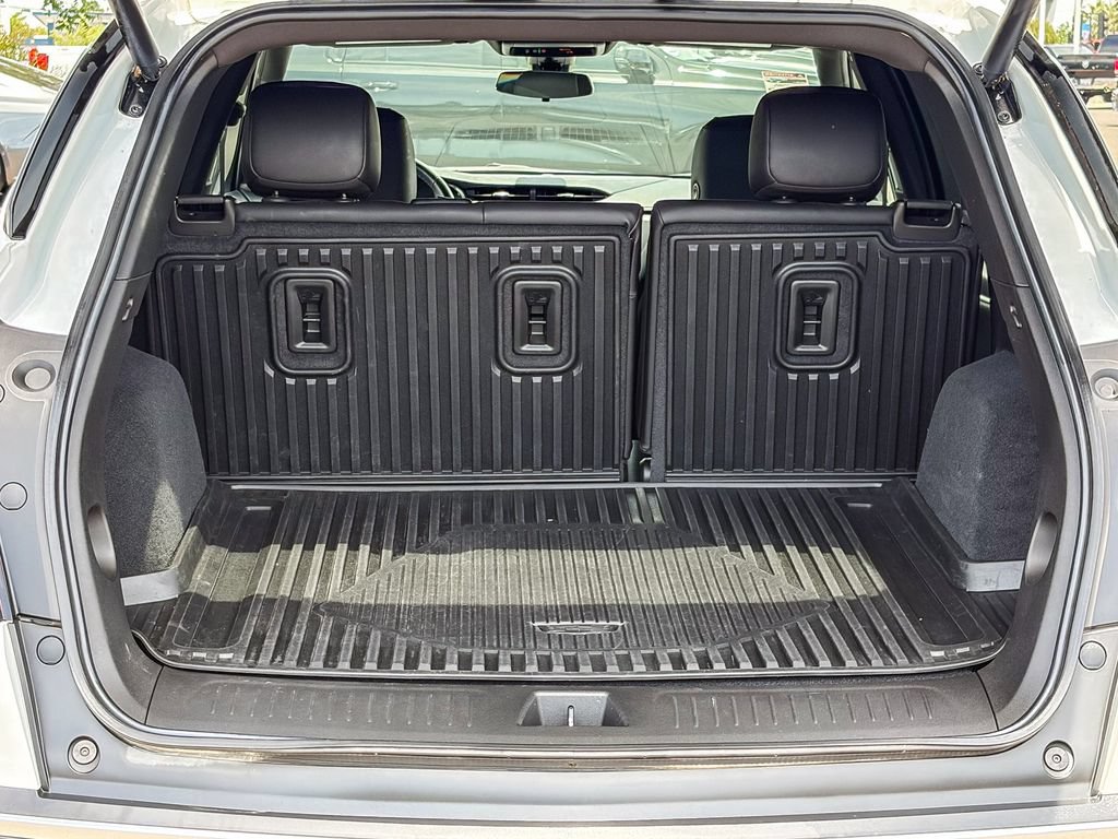 Certified 2023 Cadillac XT5 Luxury w/ LPO, Floor Liner Package FWD image 54
