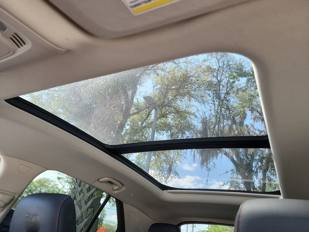 Used 2023 Buick Envision Essence w/ Sport Touring Package image 38