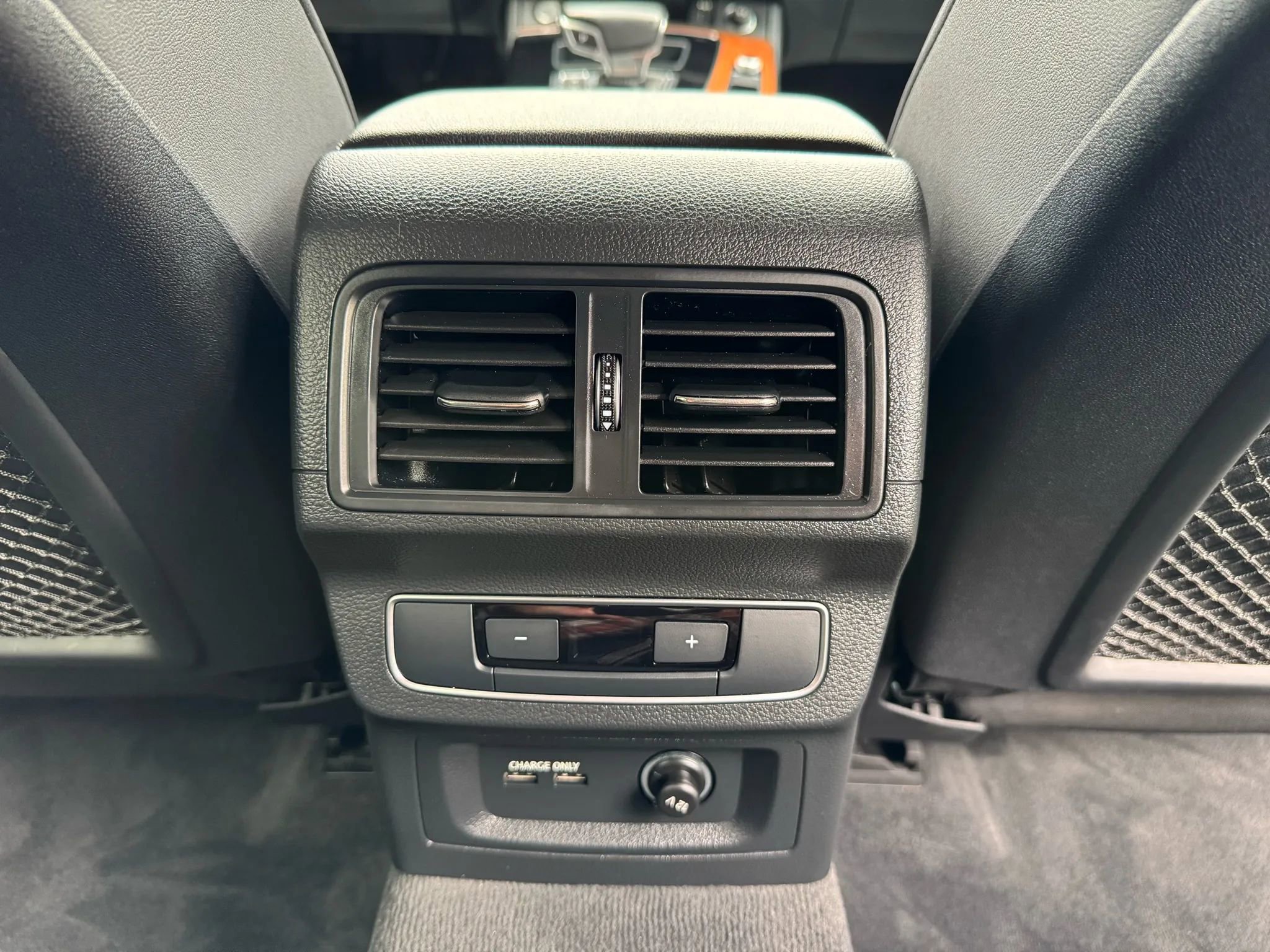 Used 2022 Audi Q5 e Premium w/ Convenience Package image 27