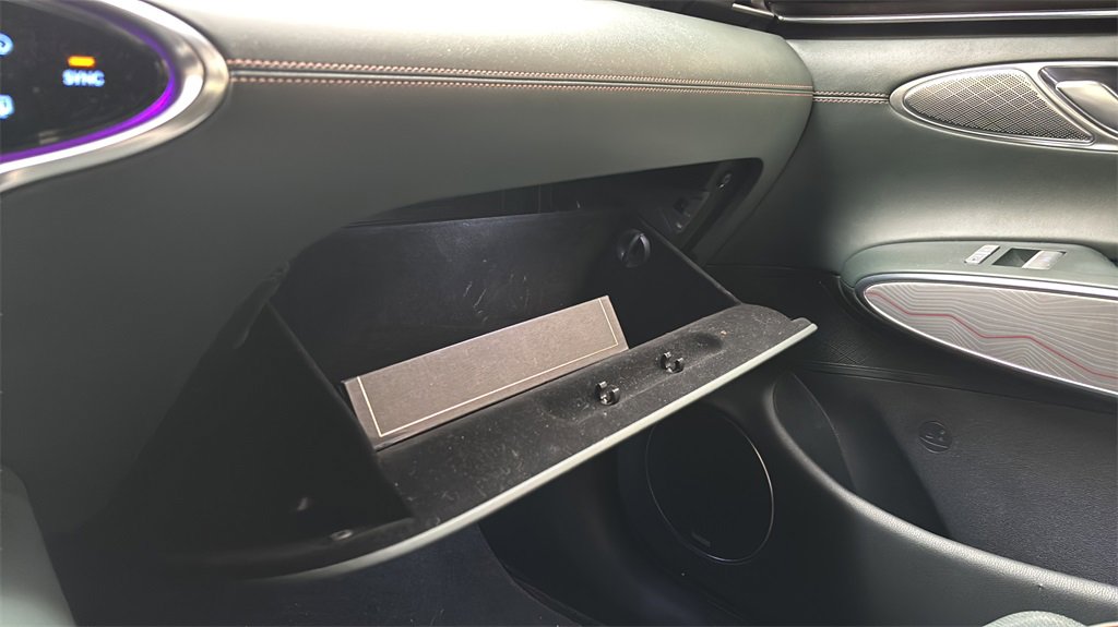 Used 2022 Genesis GV70 2.5T w/ Advanced Package image 30