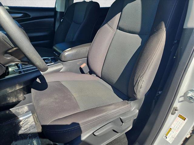 Used 2019 Nissan Pathfinder S image 12