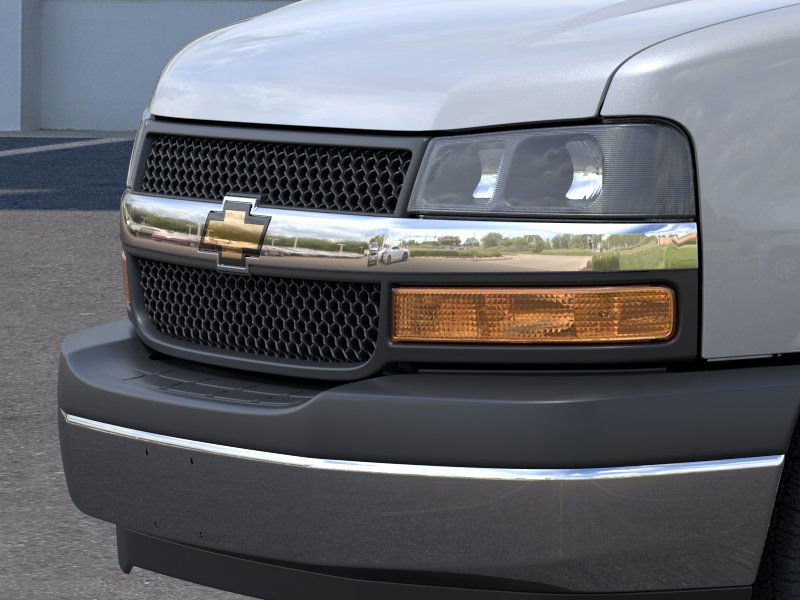 New 2025 Chevrolet Express 3500 LT w/ LT Preferred Equipment Group image 13
